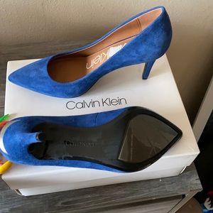 Brand new calvin klein blue suede pumps